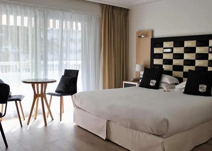 Victoria Hotel