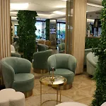Victoria 4*