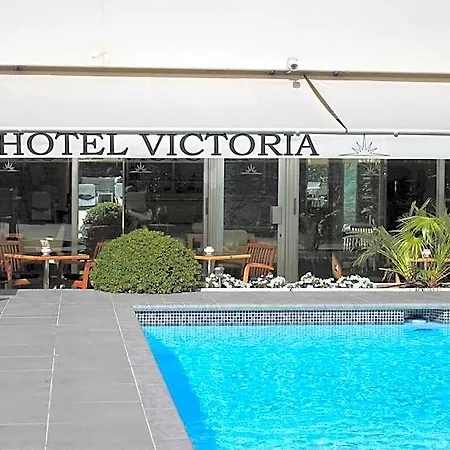 Victoria 4*