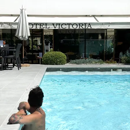 Victoria Hotel